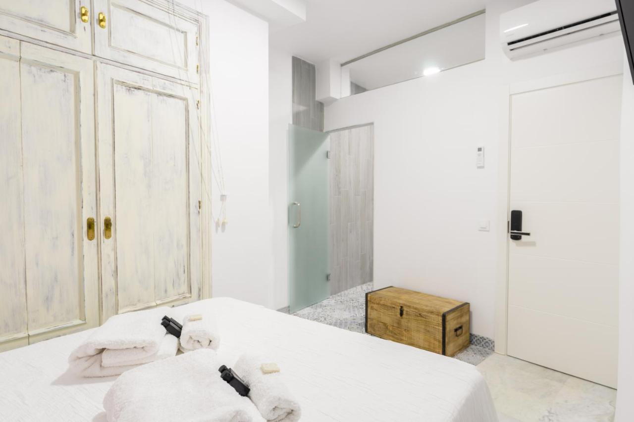 Guesthouse Room & Studio Seville La Flamenka Exterior foto