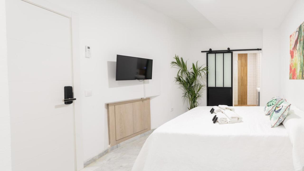 Guesthouse Room & Studio Seville La Flamenka Exterior foto